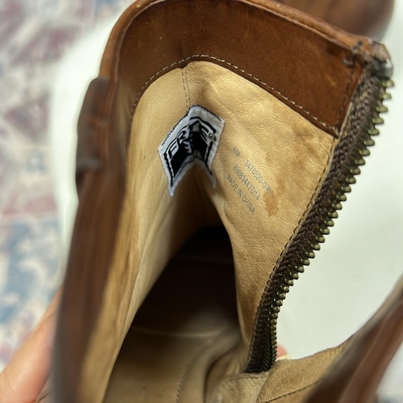 FRYE Phoebe Bootie Women's Side Zipper, Brown Leather Ankle Boot - Picture 6 of 7